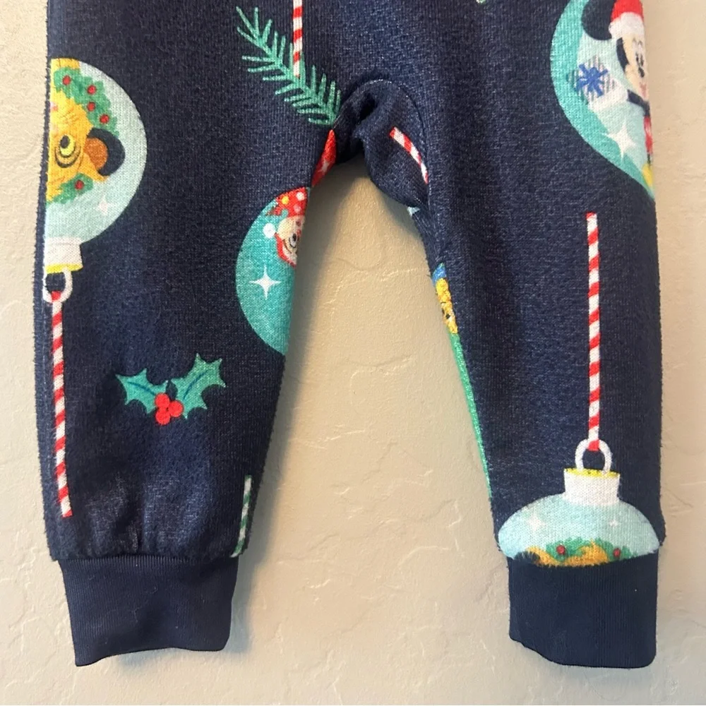 ⭐️Disney 100 Christmas ornament character print footie pajamas size 6-9 months
